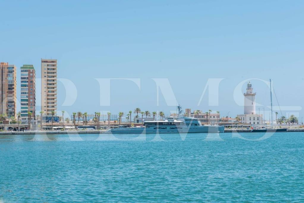 Apartment With Cathedral View & Terrace By Rems مالقة المظهر الخارجي الصورة